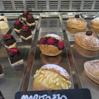 Maritozzo, a special sweet sandwich typical of Rome at 100% Bio Lab in Rome