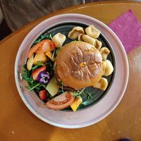 Seitán burger at Estamos Sembrados in Malaga