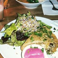 Amazing vegan quiche with salad at HappenPappen in Hamburg