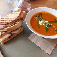 Grilled cheese sandwich and tomato soup at HappenPappen in Hamburg