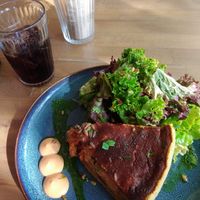 I revisited HappenPappen. It was as excellent as 3 months ago, and the food came in 7 minutes. at HappenPappen in Hamburg