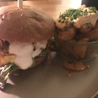 Cheese burger with oven fries and harissa sauce  at HappenPappen in Hamburg