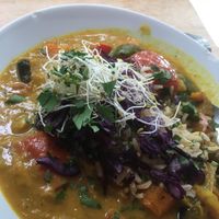 Vegetable curry 9€ at HappenPappen in Hamburg