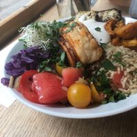 Salad bowl 12€ at HappenPappen in Hamburg