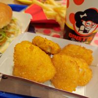 Vegan Nuggets at Ginetta Burger - Kiosk in Nola