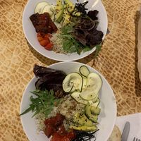 Poke de no-salmón  at La Mandragora in Valencia