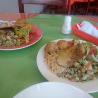 Plato principal almuerzo 4/2017 at Trigo y Miel in San Gil