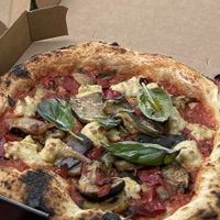 Napolitanische 🍕 mit Grillgemüse und Cashew-Mozarella  at Ciao Napoli in Munich