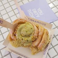 vegan pistacchio bun at Cinnamood - Hanauer Str in Munich