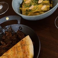 2 entradas frescas. La foccacia fue mi favorita sin embargo la crema del otro estaba  fresca y en su punto   at Holy Carrot in West London