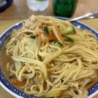 Noodle con verdure e salsa di arachidi  at Aura - 歡喜 Padova in Padua