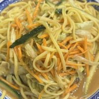 Spaghetti di verdure e salsa di arachidi  at Aura - 歡喜 Padova in Padua