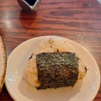 Un Onigiri para acompañar 👌🏻 at Vegan Ramen Mei - Roma in Mexico City