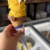 Mango en Bacio at Che Gelats in Mallorca