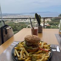 Plant burger  at The Hill  in Crete
