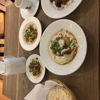 Verlängerter, Ratatouille Hummus, Bean stew, Pita Brot, Mediterraner Salat  at The Hummus Workshop in Vienna
