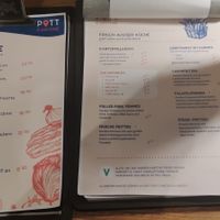 Saisonkarte und Ausschnitt der normalen Karte mit Vegan Hinweis at POTTkantine in Luedinghausen