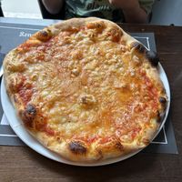 Vegan pizza margherita  at Buon Appetito in Den Burg