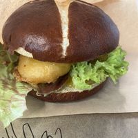 Mango Laugen Nugget Burger  at Liners Food in Hannover