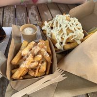 Garlic fries and fish & chips  at Liners Food in Hannover