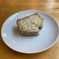 Vegan lemon & poppyseed cake at POTE café-bar in Madrid