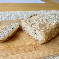 Rice flour bread with seeds
(550gr)  at Gastronauta in Mallorca