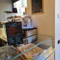 Menu at Ammu Cannoli Espressi Siciliani in Milan