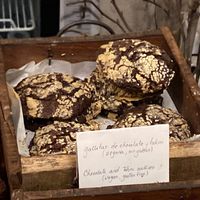 Vegan and gluten free tahini cookies at Bucólico Café in Madrid