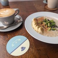 Oatmeal and oat milk latte at Mame no Yu - 九十九別邸 豆の湯 in Shirahama