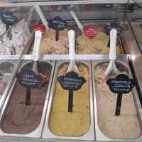 Tutto vegan! at Gelateria Gelato Therapy in Spicchio-sovigliana