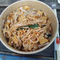 Pad thai de tofu (foto tirada em festival asiático,  porém, o prato é deste restaurante) at Thai E-San - Liberdade in Sao Paulo