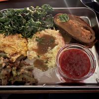 Platter - part of vegan Friendsgivumemu 2025  at 19:77 - VEGAN:DINER+BAR, Home of RAMONES MUSEUM in Berlin