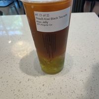 Peach kiwi iced tea with aiyu jelly  at Sharetea in Portland
