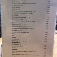 Menu. Opciones en verde, vegetarianas con posibilidad de veganizar.  at Nara in Santiago De Compostela