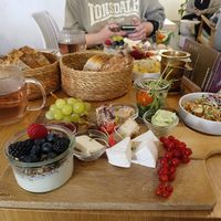 Frühstücksplatte "Veganes Vergnügen" at Café marais in Konstanz