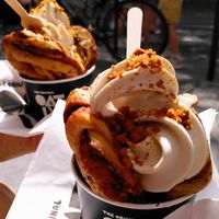 Babka + Soft serve at Oatly - Pop-Up in Paris