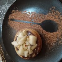 Dessert poire praliné végane une merveille at ASRAYA in Aubenas