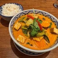 Tofu en curry rojo at Bambubox in Madrid
