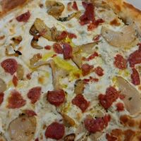 Vegan gorgonzola "gorgeous" pizza at Pit'sa in Milan