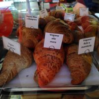 (Parte) della vetrina dedicata ai cornetti vegani at Bar Il Marchese - Caffè Vergnano in Fasano