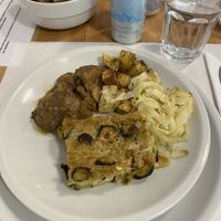Arrosto di seitan, patate al forno, lasagna vegana at La Pentola Vegana in Monza