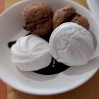 Meringhe e baci di dama at La Pentola Vegana in Monza