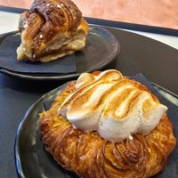 Lemon meringue at Margo's Amsterdam Bellamy - Oud-West in Amsterdam