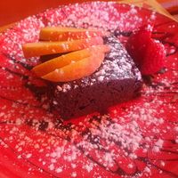 Vegan brownies at Tranquilo in Santorini