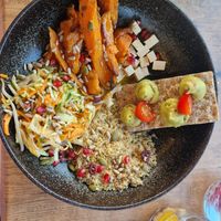 Vegetarian (vegan) salad at Le Jardin in Arcachon