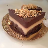 vegan chocolate cheesecake at Universo Vegano in Rome