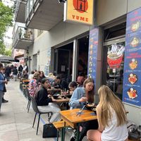 Outside of the restaurant from the right   at Yume Ramen Hamburg in Hamburg