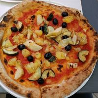 Marina pizza with selected veggie toppings.  at Juma Pizzeria Napoletano in Olbia