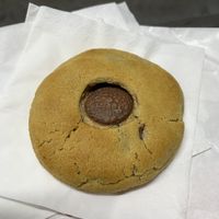 Cookie vegan au chocolat   at Ben's Cookies in Lille