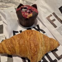 Red velvet Muffin and vegan Croissant at MAD - Flax & Kale - T1 T4 in Madrid